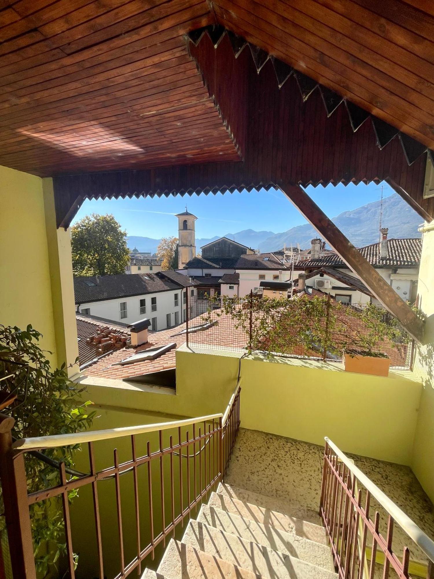 Appartamento Sui Tetti Del Centro Storico Rovereto  Exterior foto